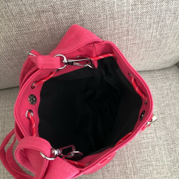 Kawaii Sweet Pink Heart Sharped Small Canvas Bucket Bag - Picture 8 of 9